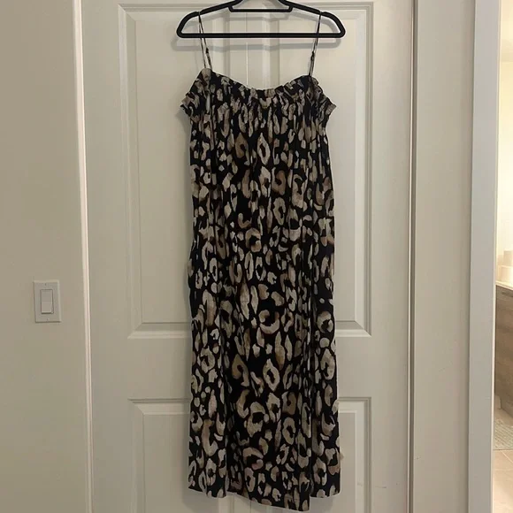 Brand new with tag H&M Animal Print Maxi Dress